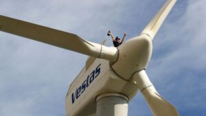 Turbinas eólicas flotantes: Energía sostenible revolucionaria